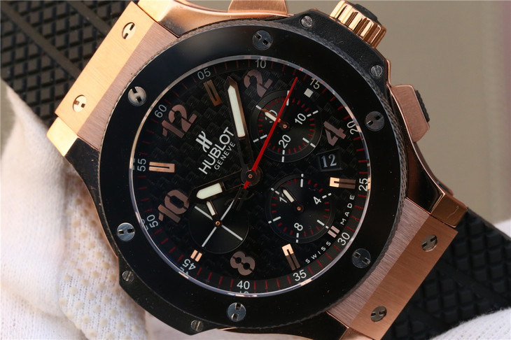 Replica Hublot Carbon Fiber Dial